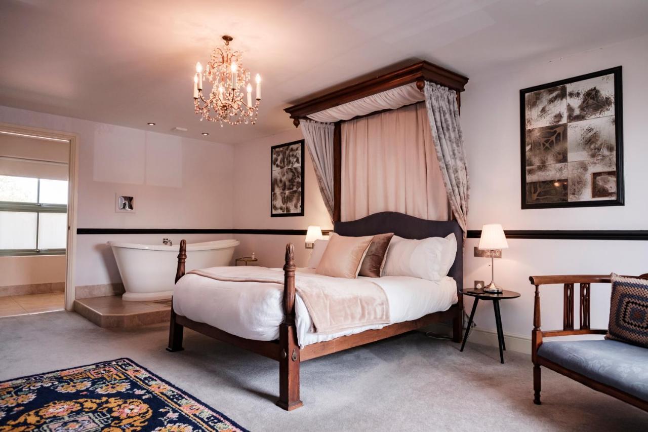 The Bower Inn Bridgwater Exteriér fotografie A room at the hotel